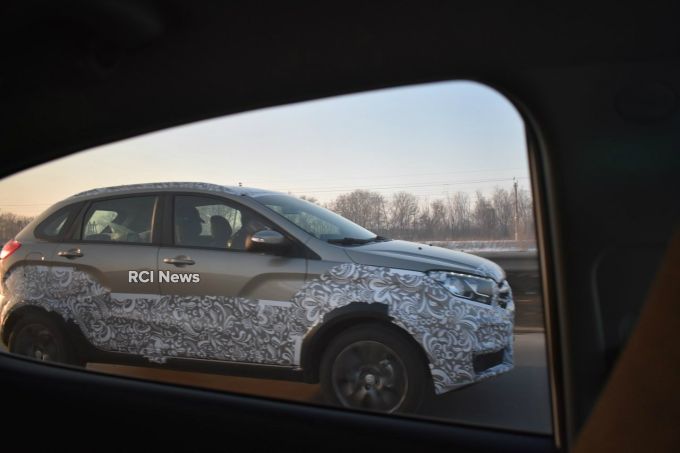 В Тольятти засняли прототип перспективной LADA XRAY Cross